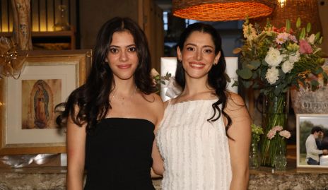  Ximena García y Karina García.