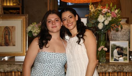  Paula García y Karina García.
