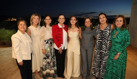  Lupita González, Anna Meade, Luchi Castelo, Raquel Eichelmann, Isa Castelo, Martha Elena Muñiz, Nina García y Adriana Carrera.