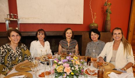  Claudia Canales, Susana Rangel, Nena Dávila de Díaz Infante, Ana Patricia Ordoñez  y Patricia del Bosque.