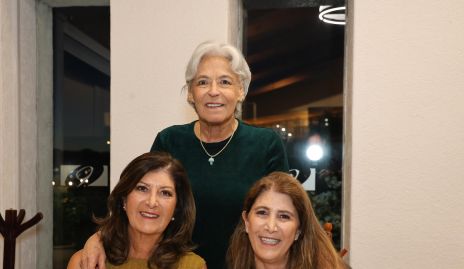  Victoria Labastida, Marus y Mónica Hernández.