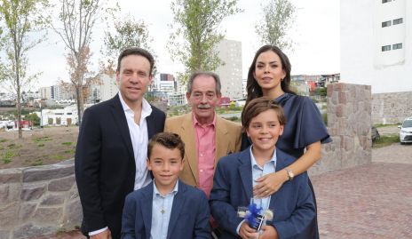  Boris Lozano, Antonio Conrado, Sandra García, Diego y Pablo Lozano.