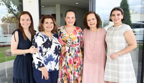  Ali Díaz Infante, Bertha Navarro de Zapata, Andrea Díaz Infante, Nena Dávila y Ximena Zapata.