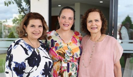  Bertha Navarro de Zapata, Andrea Díaz Infante y Nena Dávila.