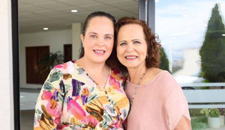  Andrea Díaz Infante y Nena Dávila.
