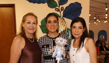  Martha Socorro Rivera, Claudia Martinez y Karina de Luna.