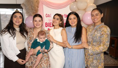  Isabella Zollino, Fer Carrillo, Daniela Reverte, Fer Castro y Pamela González.
