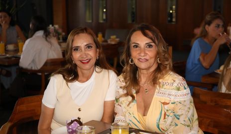  Raquel González y Norma Galarza.