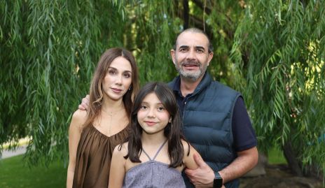  Montse Orozco, Wilhelm y Loreta Stevens.