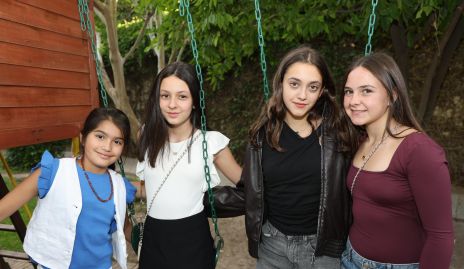  Isabella, Sofía, Fer y María Emilia.