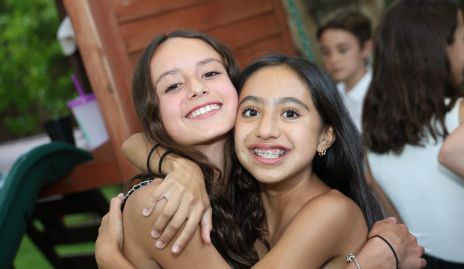  Ana Victoria y Marina.
