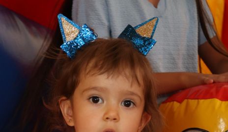  Julia Lárraga.