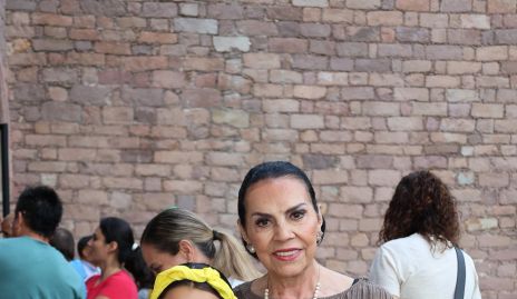  Ale Conde y Yoya Galarza. 