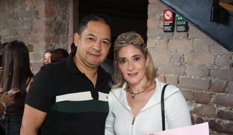  Gustavo Guerra y Kenia Verástegui. 
