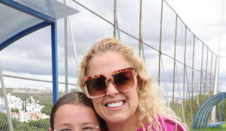  María José Muñoz y María Esther Guerra.