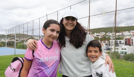  Regina Ibáñez, Carlota y Eugenio Gutiérrez.