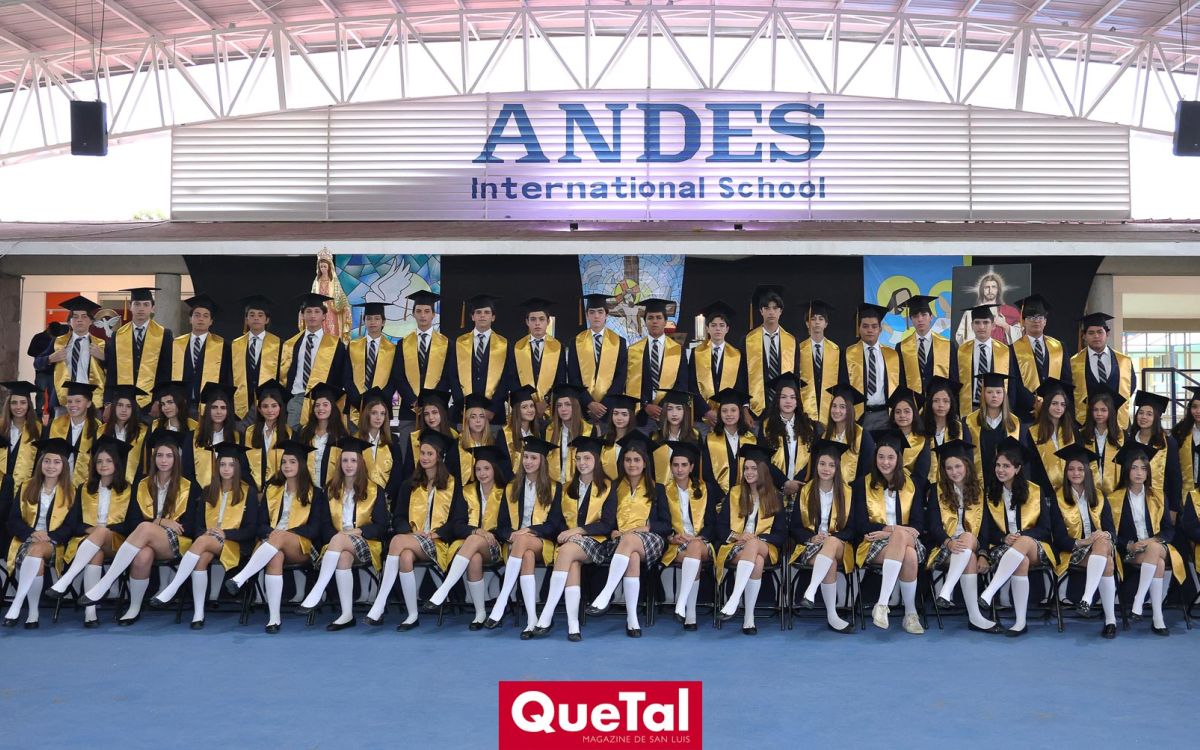 MISA DE GRADUACI&Oacute;N DE SECUNDARIA DEL ANDES INTERNATIONAL SCHOOL