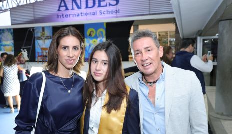  Rita Salinas, Corina Casillas y Víctor Santos.