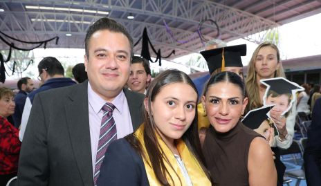  Alberto Echavarría, Camila Echavarría y Érika Mendoza.