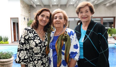  Mónica Alcalde, Lula Hernández y  Lupita Villarreal.
