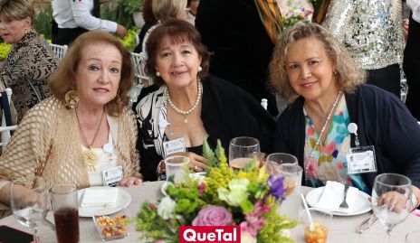  Sara Rita Zertuche, Rosa Elena Betancourt y Pilar Sierra.