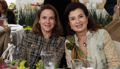   Diana Guel y Rosy Vázquez.
