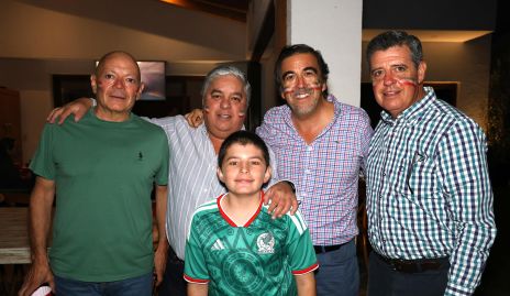  Bernardo Meade, Gerardo Córdova, Bernardo Meade, Gerardo Galván y Carlos Malo.