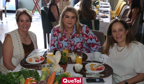  Marisa Romero, Carmenchu y Paty Fernández.