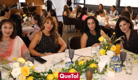  Claudia Revilla, Paty Espinosa, Adriana Espinosa y Licha Tanus.