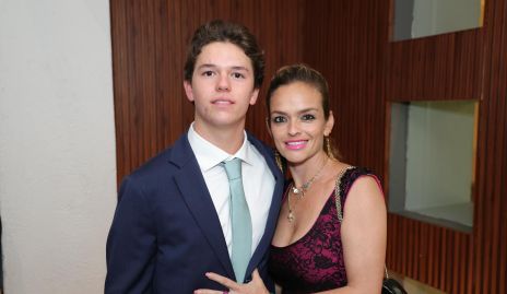  Mauricio Lozano y Verónica Alvarado.