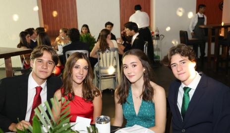  Carlos, Renata, Inés y Luis Manuel.