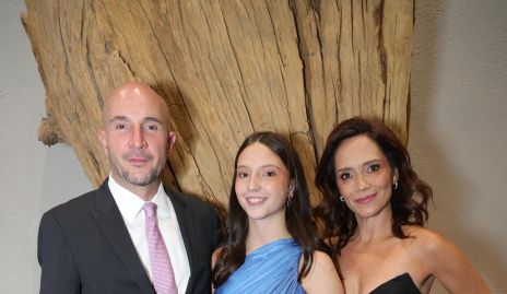  Juan Pablo Nava, Roberta Nava y Hortensia López.