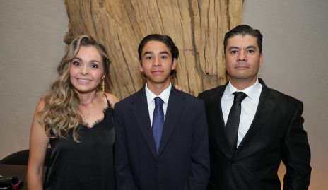  Roxana Prieto, Sebastián y Carlos Borja.