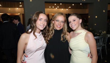  Paula Torres, Mariana Torres y Daniela Torres.