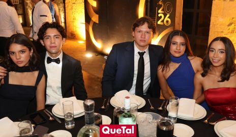  Bárbara Hervert, Ian Ramírez, Flavio Álvarez, Aurora y Sofía Villaseñor.