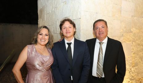  Edith García, Ezequiel Martínez y Fabio Álvarez.