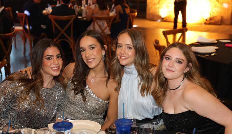  Carmina, Fátima, Paula y Ximena.