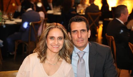  Viviana Navarro y Javier Fernández.