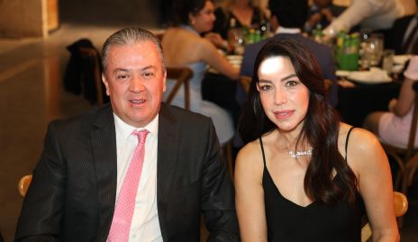  Miguel Bárcena e Hilda Juárez.