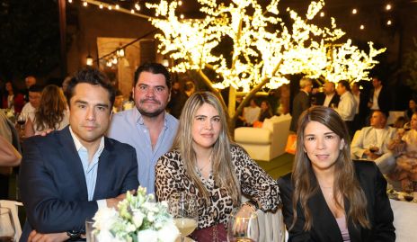 Ricardo Cordero, Hugo Vidal, Mariana Berrones y Mari Fer Leal.