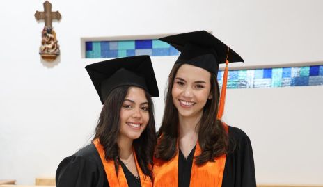  Isabela Toranzo y Yiana de la Rosa.