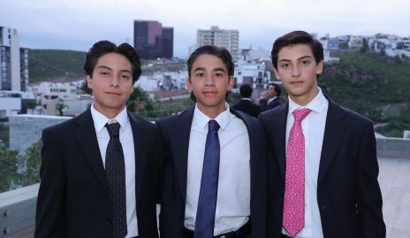  Rodrigo Ricavar, Sebastián Borja y Gabriel Veliz.