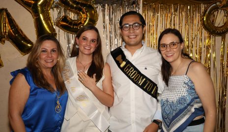  Maru Azcargota, Marisa Michel, Sergio Esparza y Marce Michel.