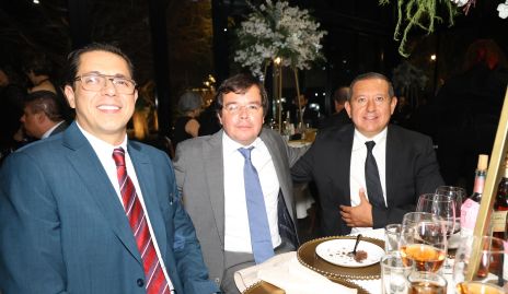  Juan Antonio Romo, Sergio Mercado y Nelson Tello.