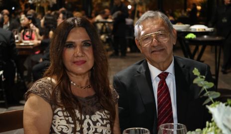  Albaneli Flores y Héctor Sánchez.