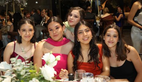  Eli Navarro, Majo Suárez, Natalia Méndez, Paulina Martínez y Andrea del Río.