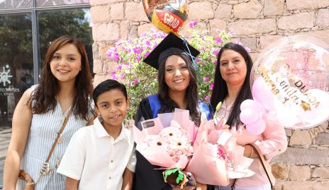  Paola Martínez, Maximiliano Martínez, Ximena Martínez y Ruth Martínez.
