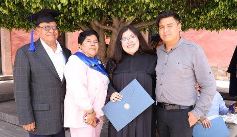  Luis Valdez, Ester Valdez, Ana Ester Valdez y Francisco Rodriguez.