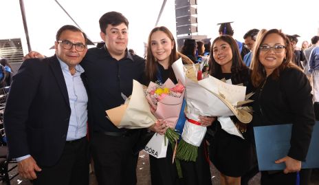  Fernando Cruz, Moisés Rodríguez, Marifer Cruz, Paola Cruz y Ana Garcia.