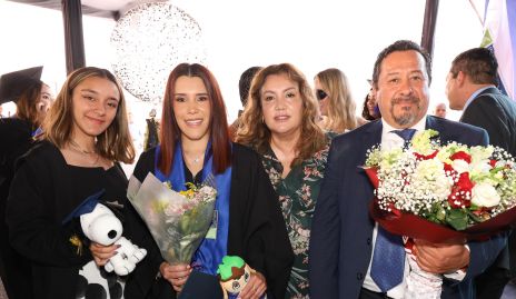  Maria Elisa Torrijos, Samantha Torrijos, Mirna Rangel y Octavio Torrijos.